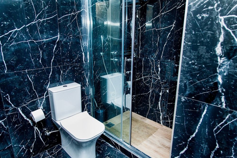 Contemporary chic in Central Athens Deluxe Room 9