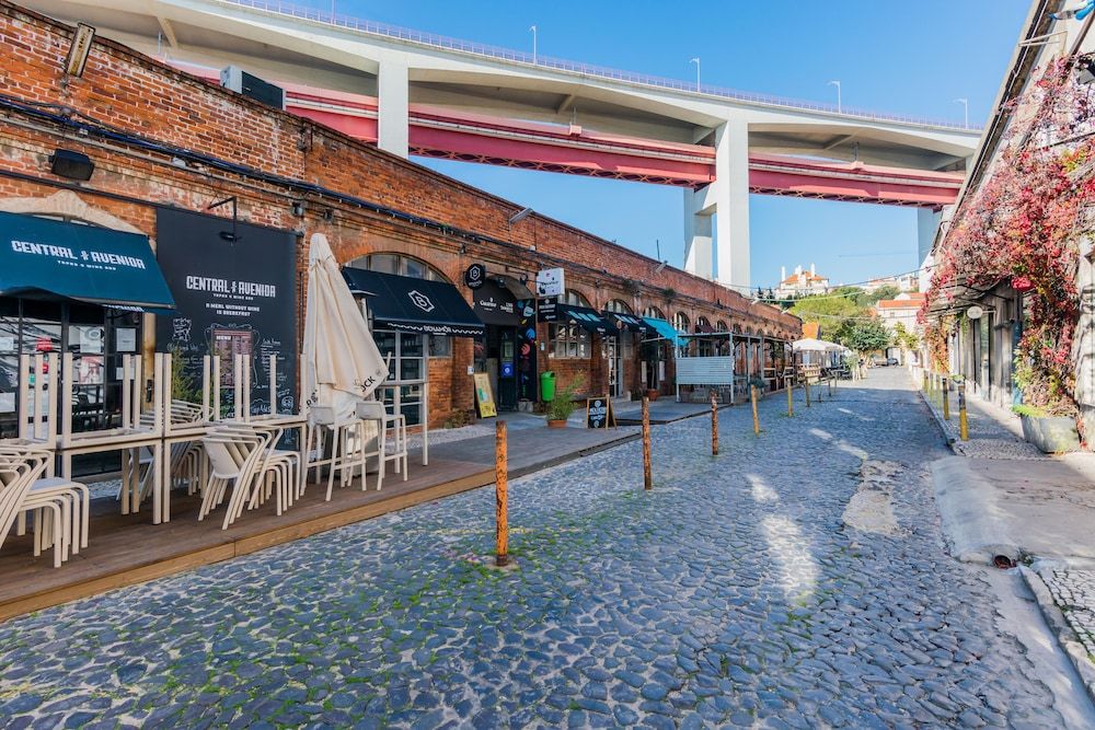 undefined LX Urban Living 3