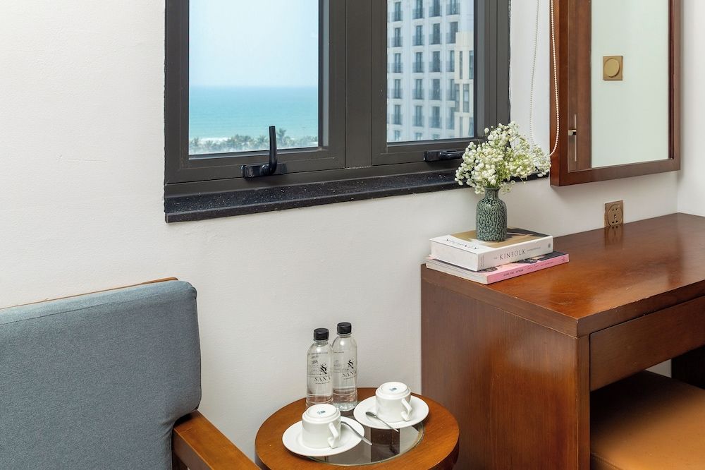 Sana Danang Beach Hotel Deluxe Double  Sea View 5