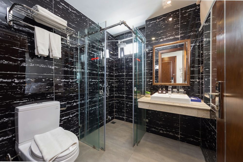 undefined Sana Danang Beach Hotel 9