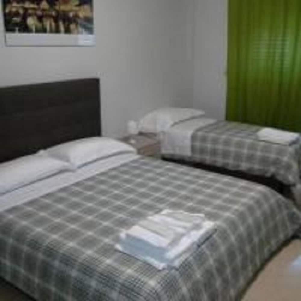 Olimpica Relais Guest House Affittacamere CIR 28624 Triple Room 3