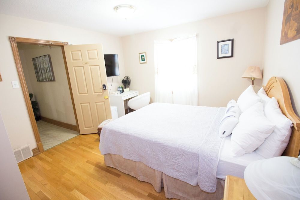 Anna's Bed & Breakfast Comfort Room 4