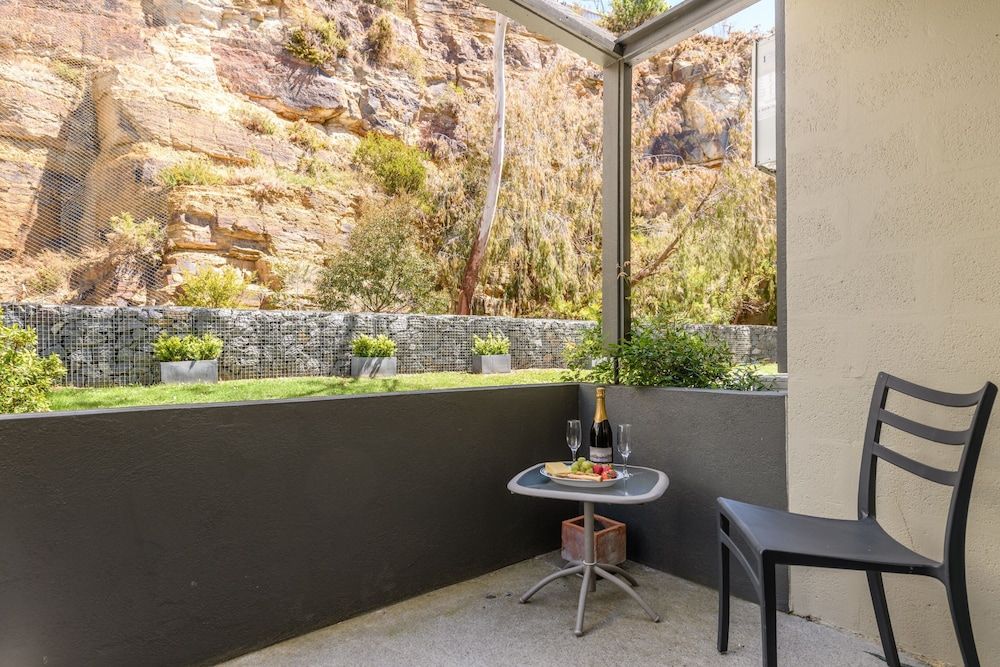 Bay View Villas Standard Two Bedroom Apartment 3