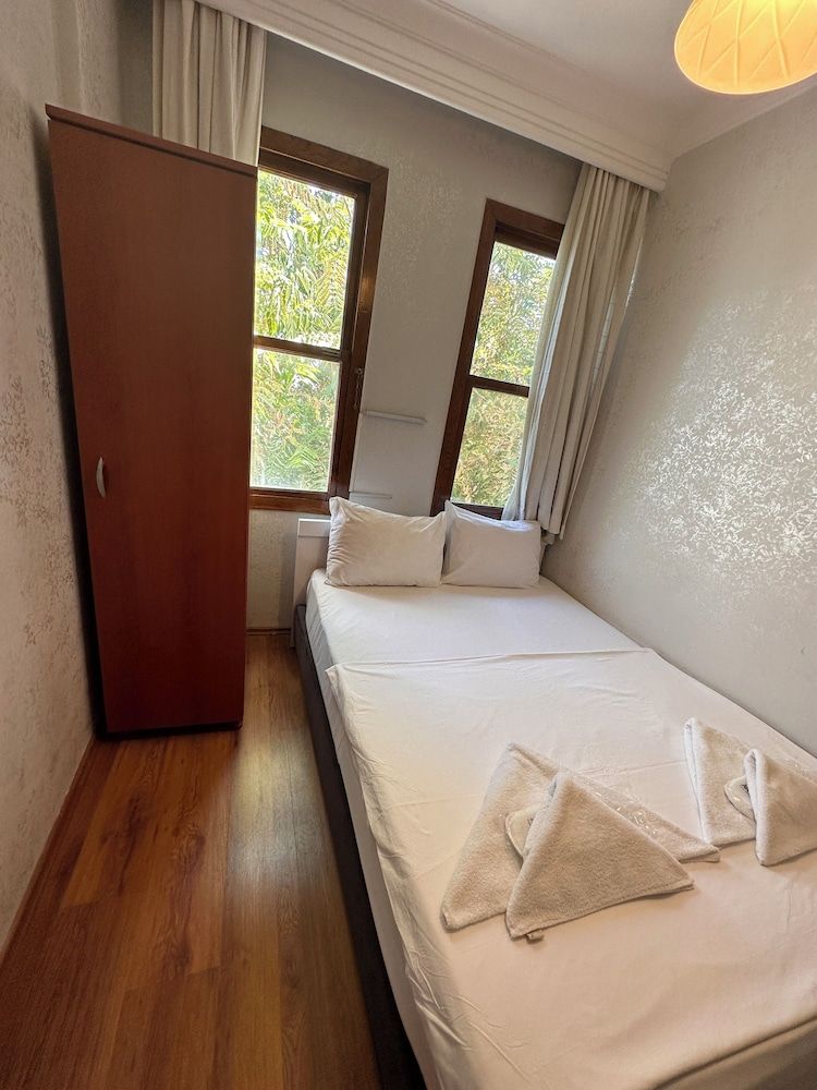 Hotel Antique Istanbul ECONOMY DOUBLE ROOM (-1st floor basement ) 7