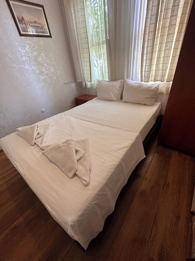 Hotel Antique Istanbul ECONOMY DOUBLE ROOM (-1st floor basement ) 2