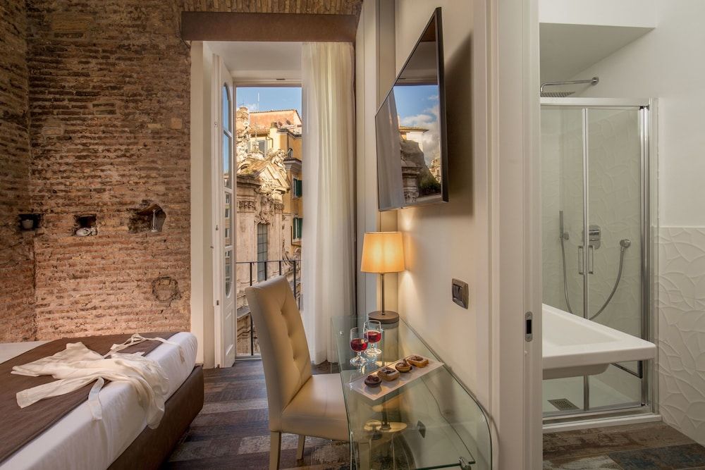 MySuite Tower Pantheon Deluxe Double Room 5