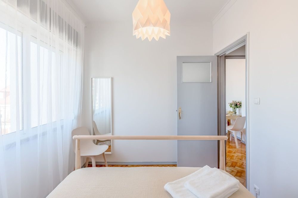 undefined Renovated Sunny Apartment with Balcony, By TimeCooler 4