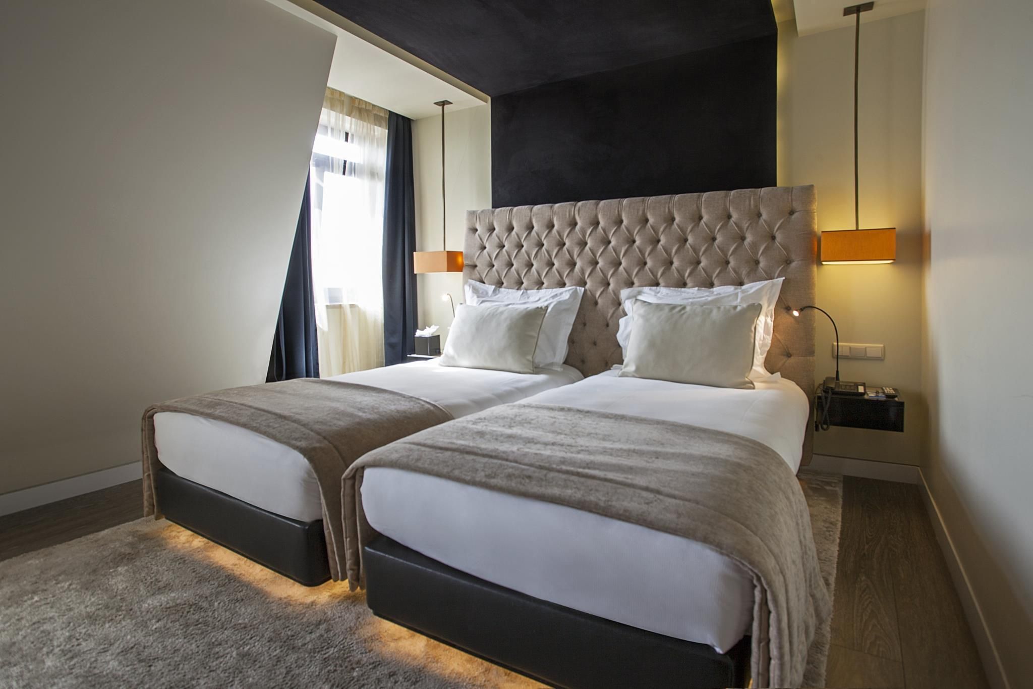 undefined 9Hotel Mercy 7