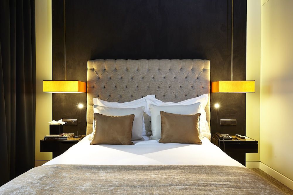 undefined 9Hotel Mercy 2
