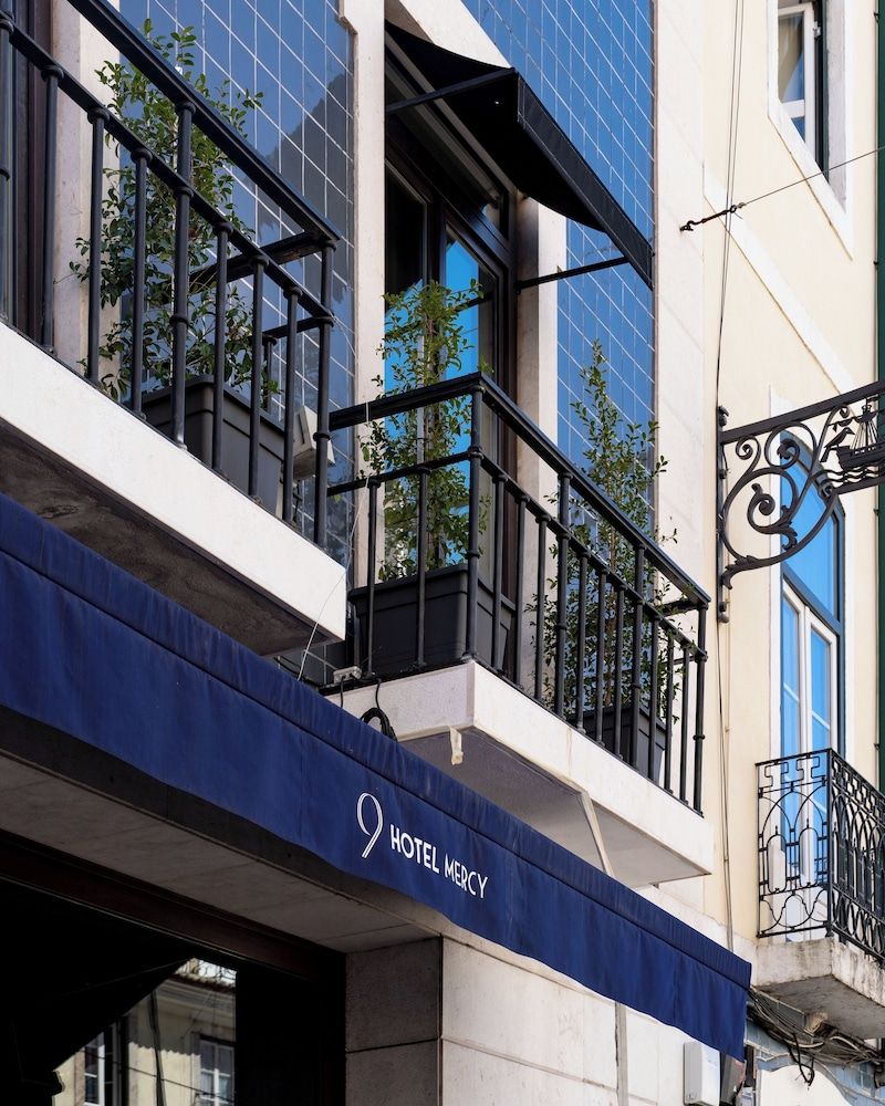 undefined 9Hotel Mercy 8