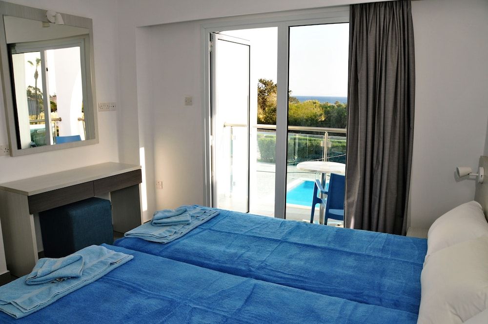 Deluxe Apartment, 1 Bedroom, Pool View