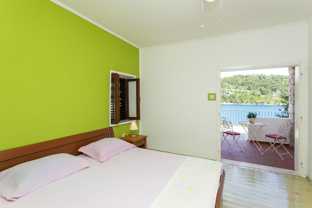Double Room, Sea View (S1)