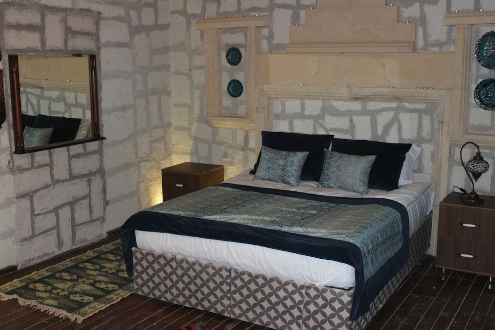 Antik Stone House Suite, 1 King Bed 3