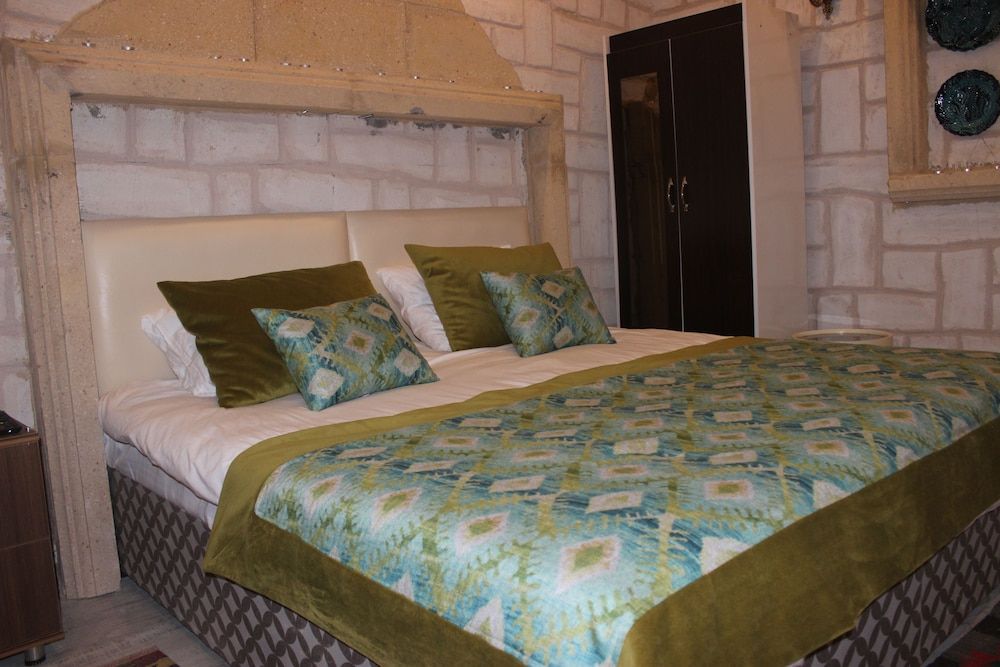 undefined Antik Stone House