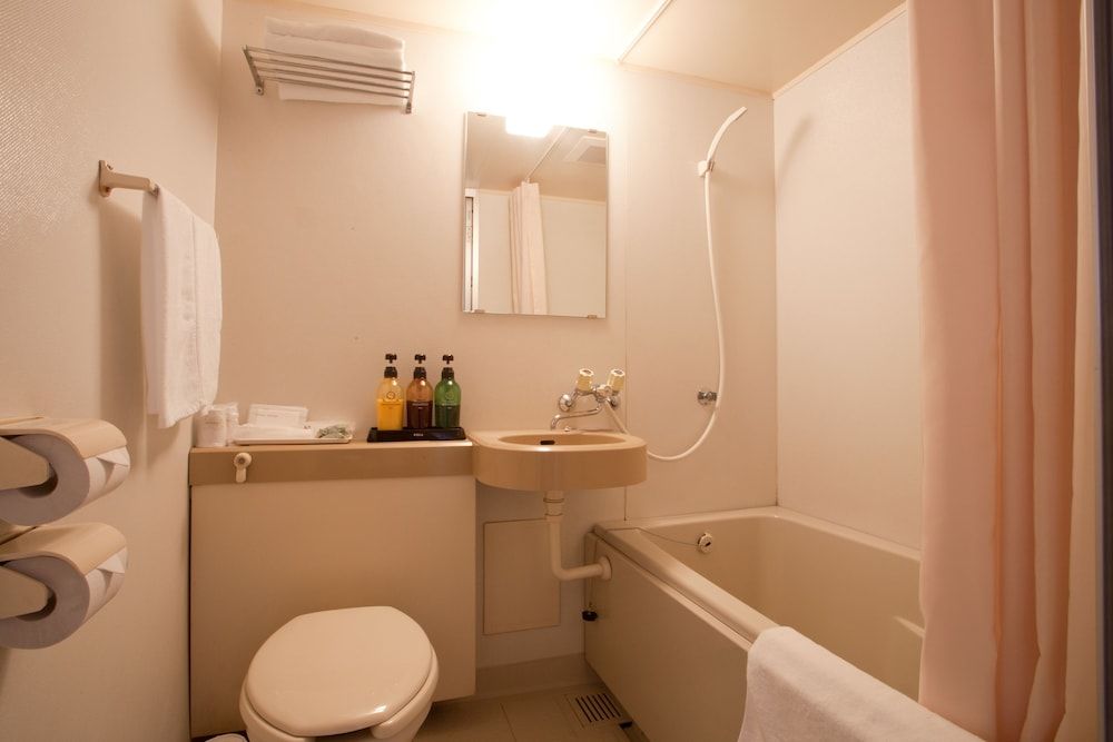 Deluxe Twin Room, Non Smoking (3 Semi-double Beds)