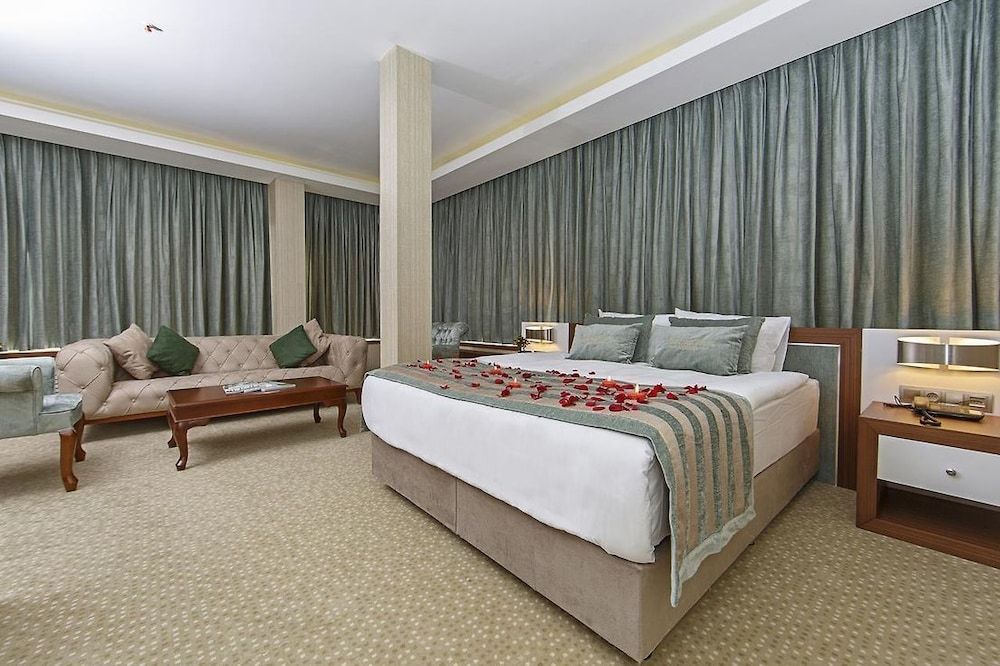 Royal Sweet Hotel Deluxe Double Room 4