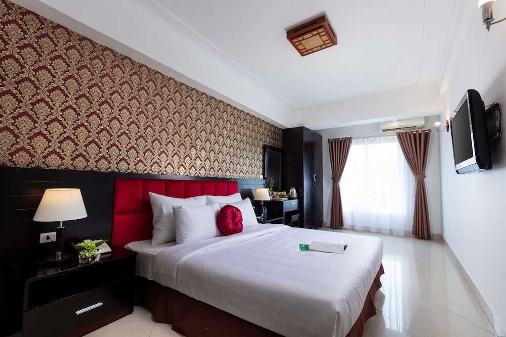 undefined Hanoi Amore Hotel & Travel 2
