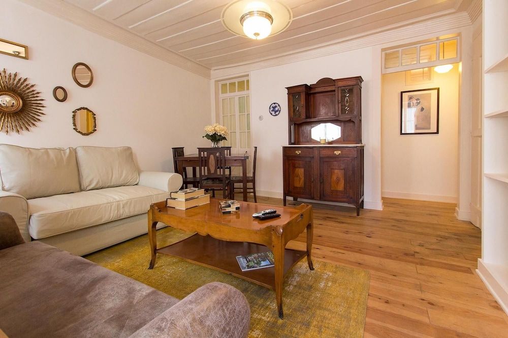 undefined Bairro Alto Vintage by Homing 5