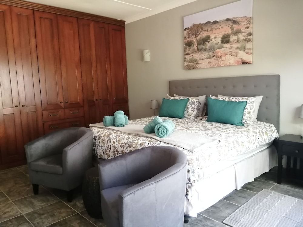 Ikamu's lodge Deluxe Double Room