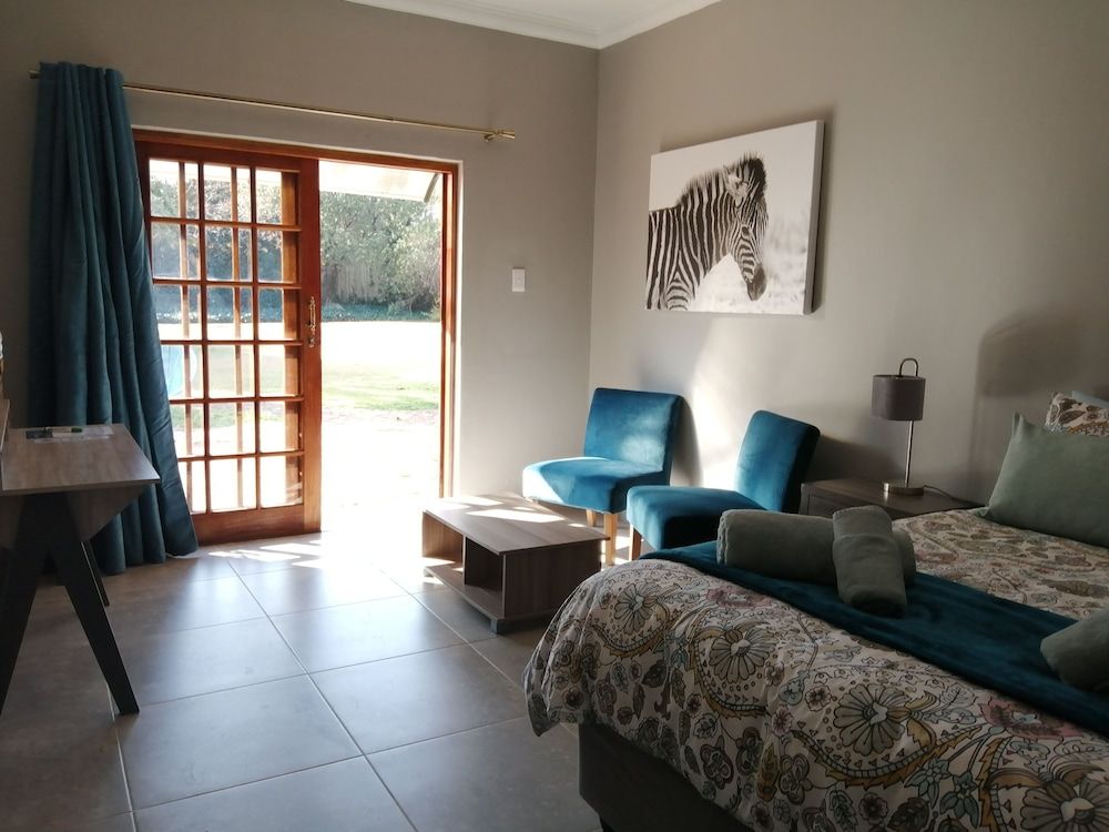 Standard Room (Mountain Zebra)