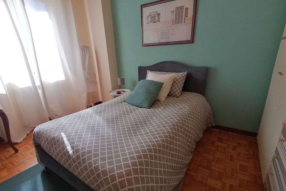 Elite Single Room, 1 Large Twin Bed, Non Smoking