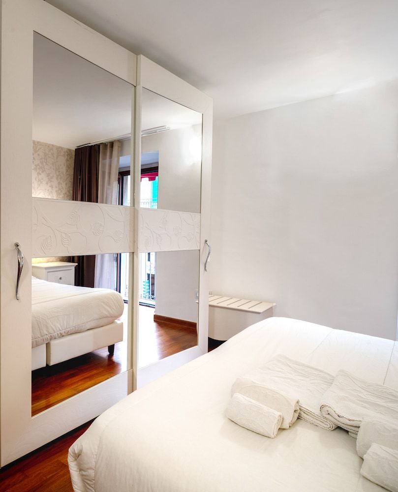 Porta Nazionale Dependance Deluxe Studio 6