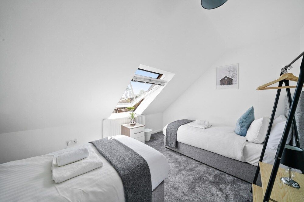 undefined Hillary Serviced House 7