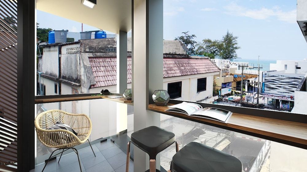 Sleep Box Patong - Hostel 20-Bed Mixed Dormitory 4