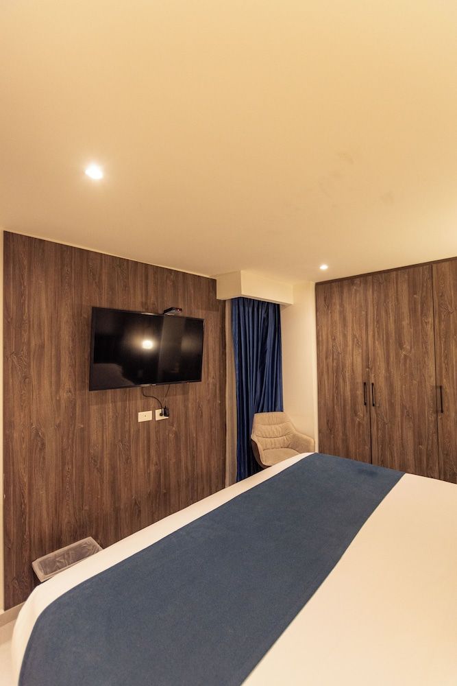 ZiOne Luxury Hotel Pereira Business Room 4