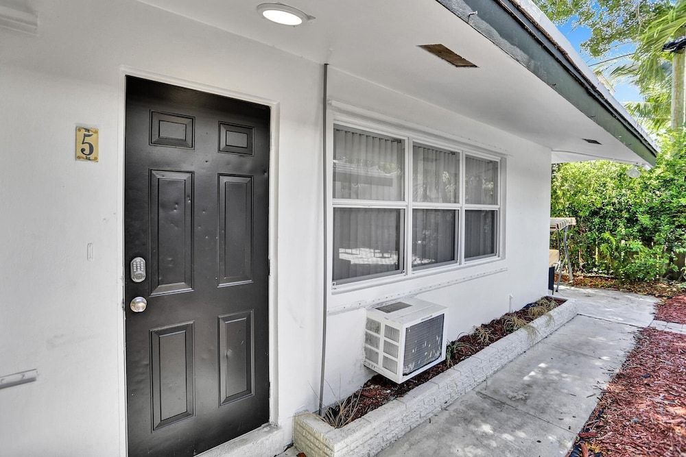 undefined Victoria Park Regency 8