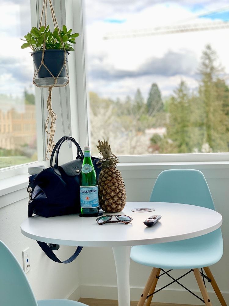 undefined Modern Roosevelt Urban Studio 5