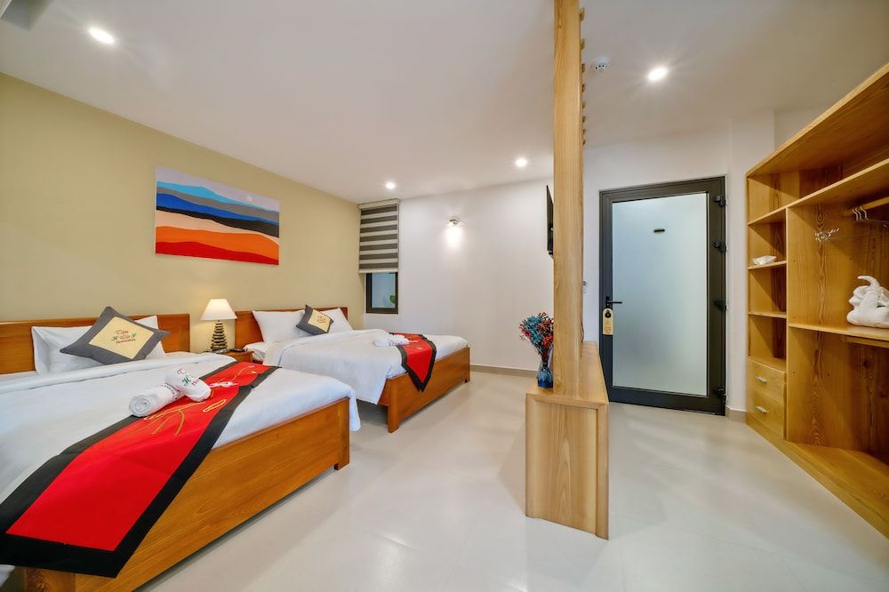Luxury Triple Room