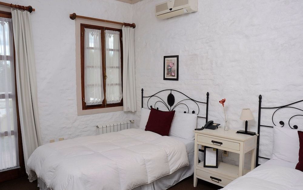 Don Antonio Posada Superior Twin Room 3