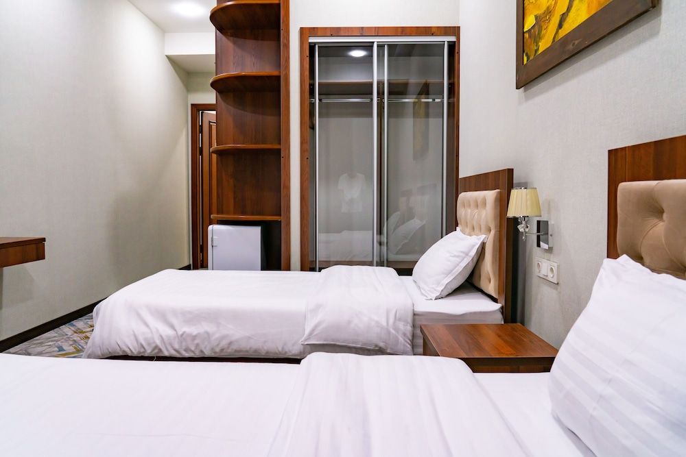 undefined Macan Terrace Hotel 10