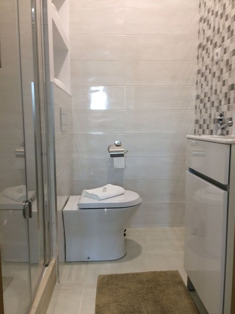 Aveiro White House Double Room 4