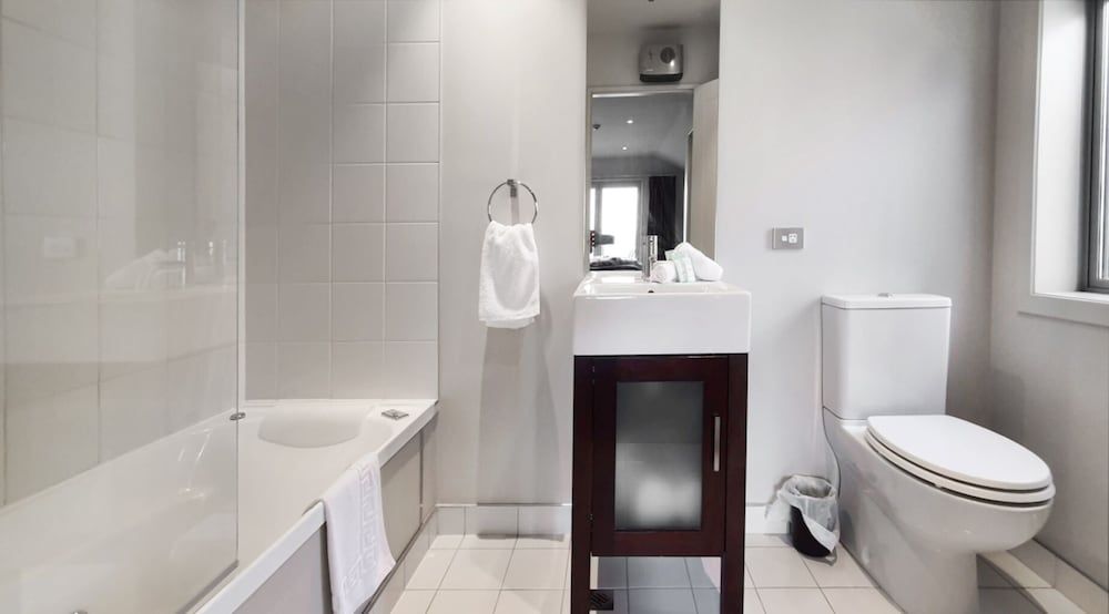 Lakefront Living - 4 Bedrm Apartmt Alpine Village Private 4 Bedroom Apartment 15