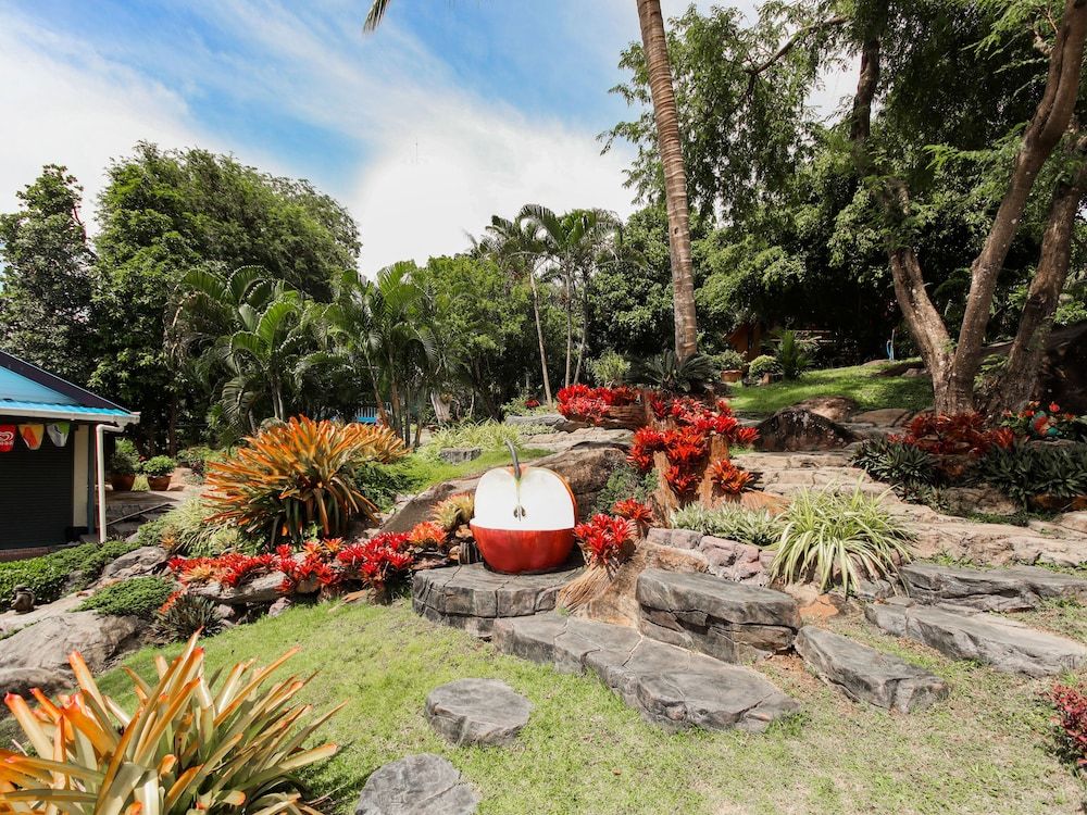 undefined OYO 1103 Pirates House Hotel 6