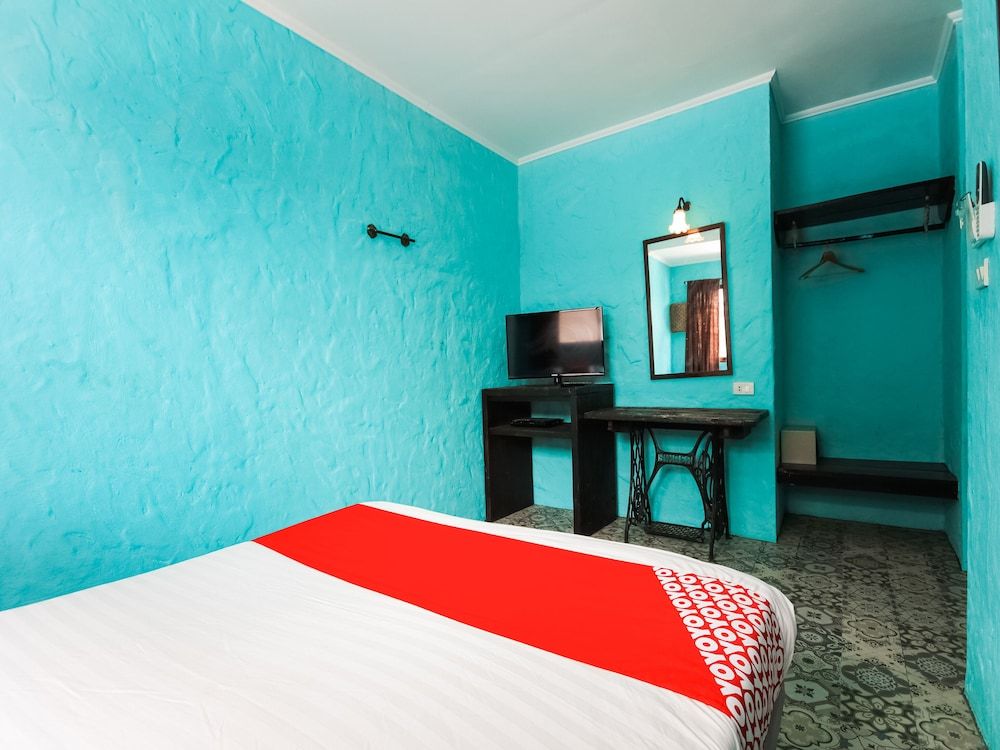 OYO 1103 Pirates House Hotel Standard Double Room 7