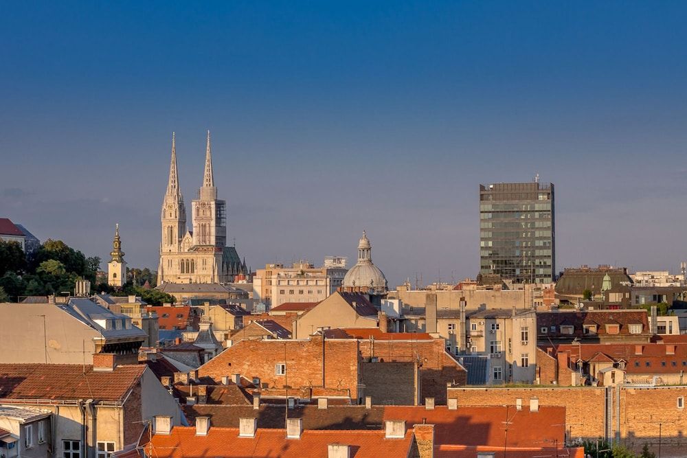 Art Deco Apartment Apartment, Balcony, City View 13