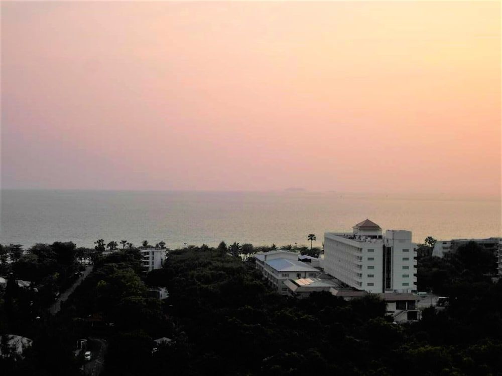 Sea View Apartment Rimhad Condominium Pattaya Condo, 1 Bedroom, Smoking, Balcony 8