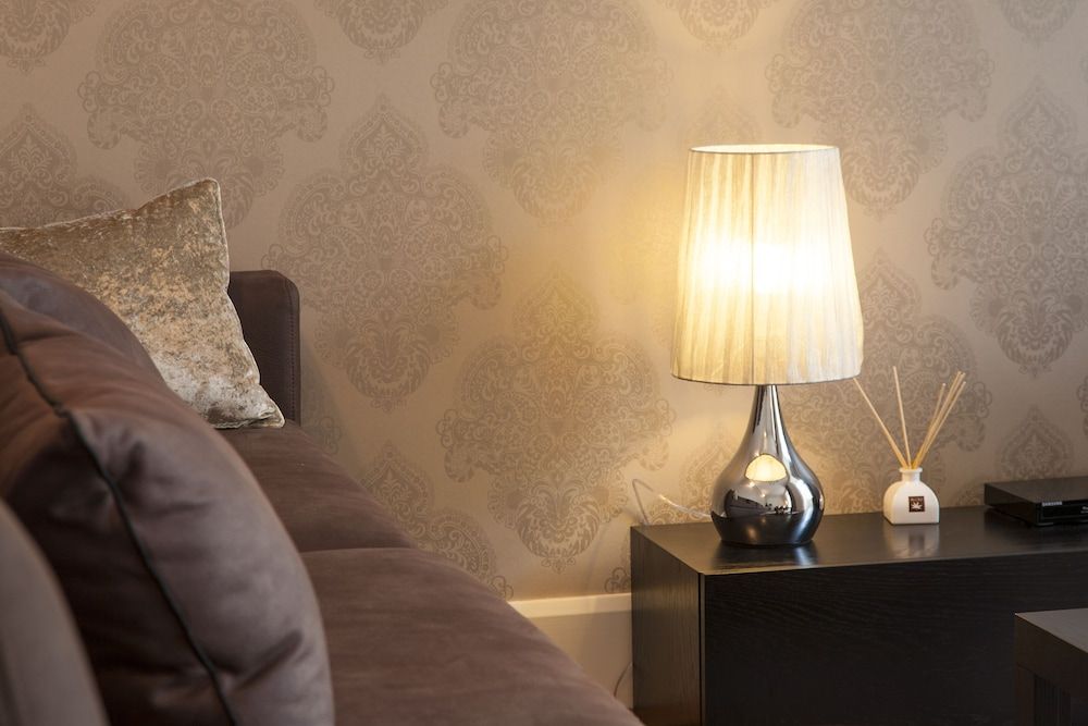 JOIVY Elegant 3BR Apt w/terrace in Baixa, 3mins to Lisbon Cathedral Apartment (3 Bedrooms) 13