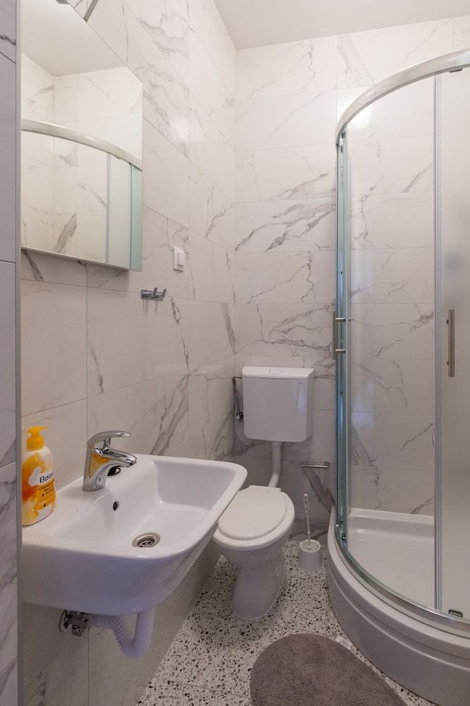 Studio Maha Studio (Studio Apartment) 16