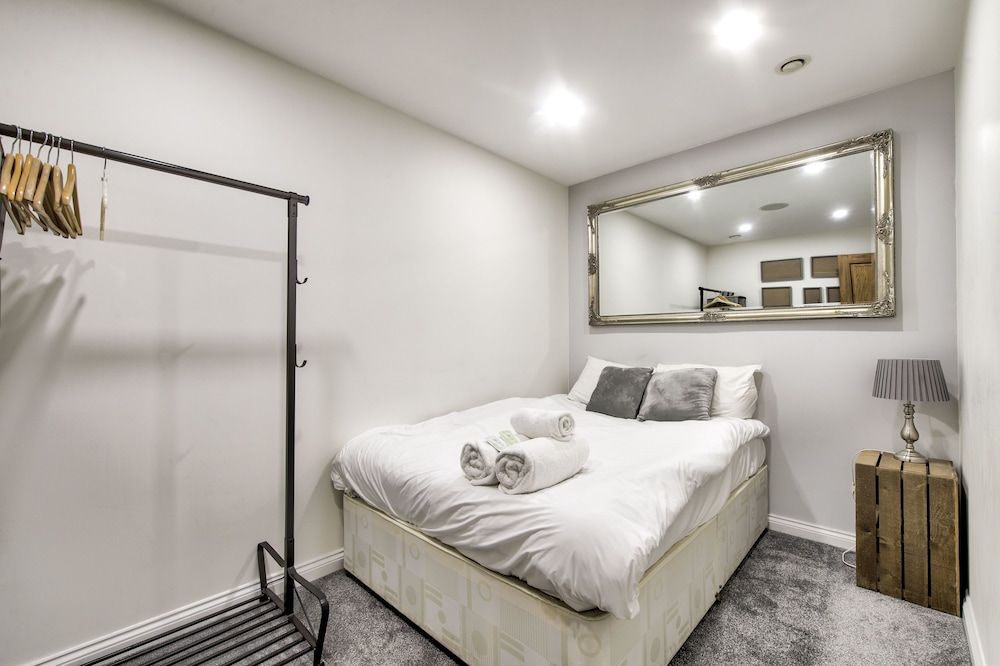 undefined St Stephen Street Apartment 7