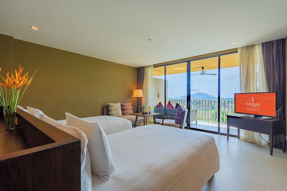 Sunsuri Phuket Premium Deluxe Room 2