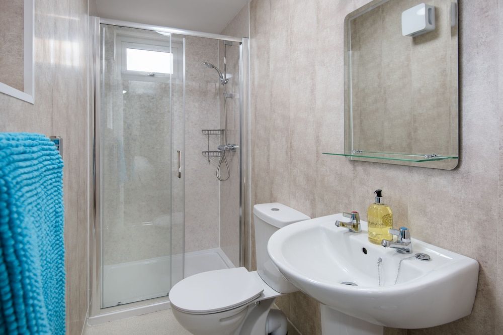 Brown Rigg Guest Rooms Double or Twin Room 12