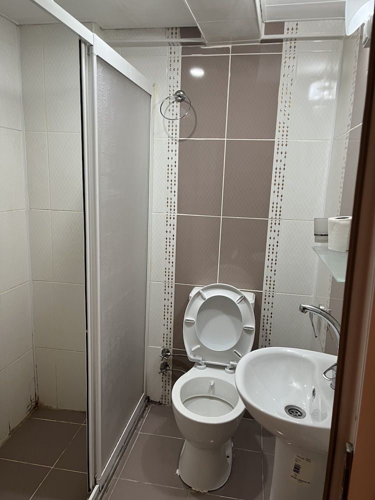 BALKAN PALACE EDIRNE Standard Triple Room 10