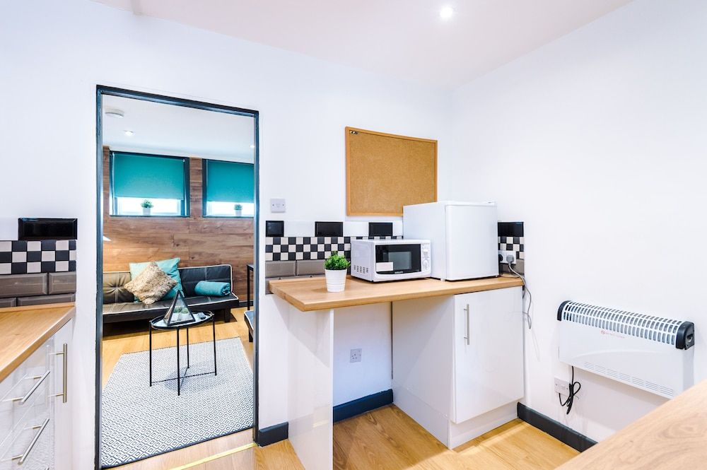 Stay With Empire - Tyldesley Rd Apartment, Private Bathroom (F1) 19