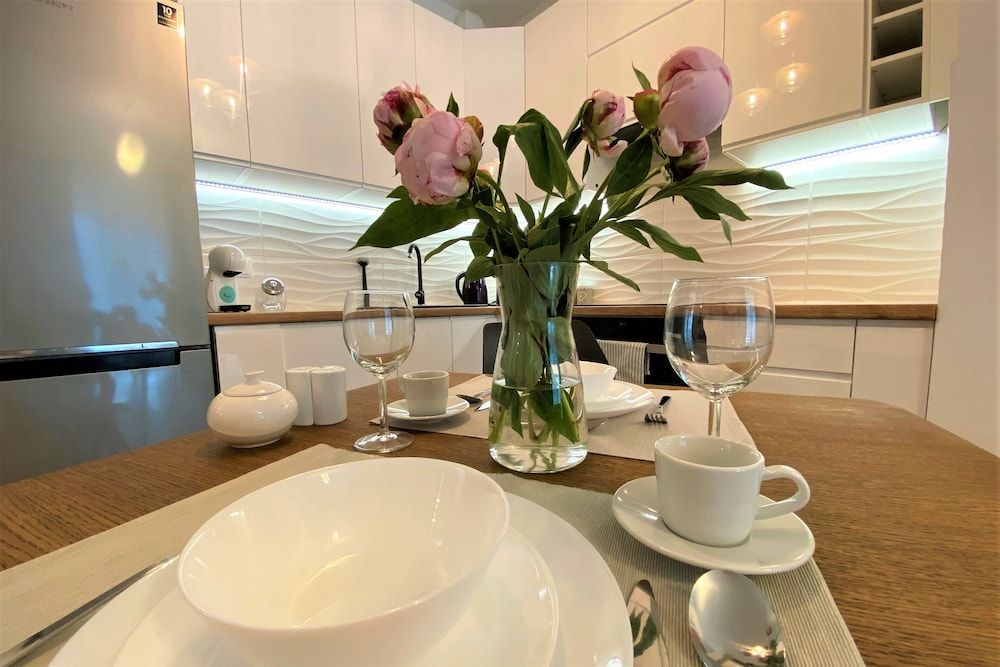 erApartments Mennica Residence Premium Apartment, 1 Bedroom, Balcony, City View 2