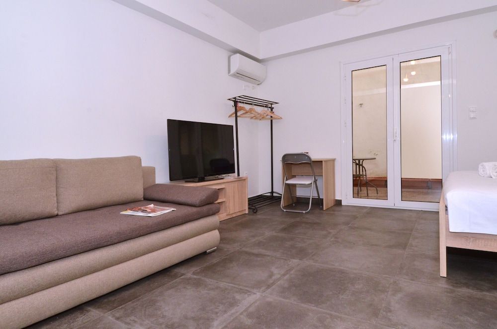 undefined Koukaki a minimal studio 6