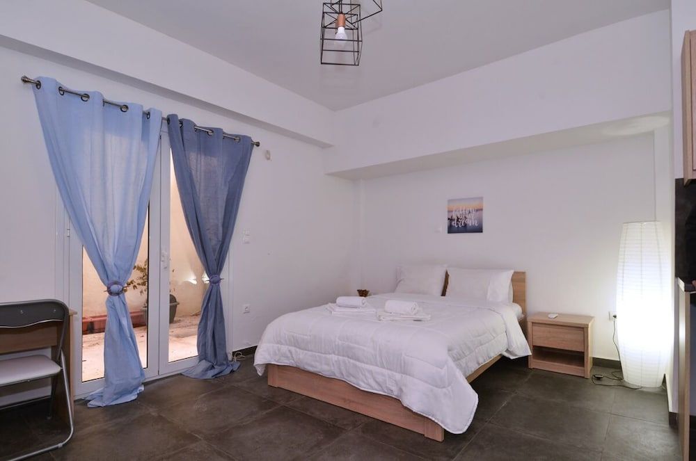 undefined Koukaki a minimal studio 4